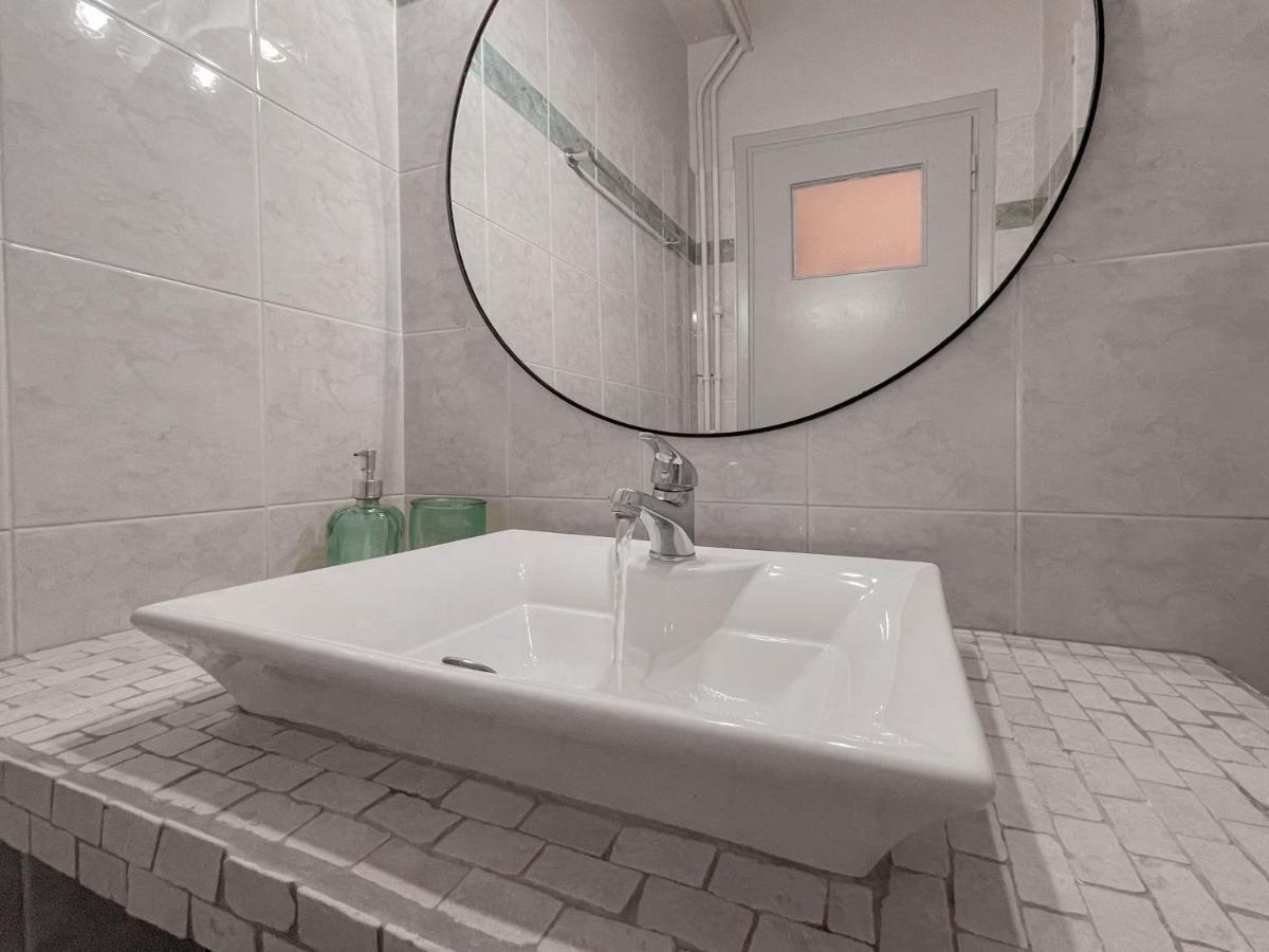 Cute 1Br Apt With Balcony In The Heart Of The City 雅典 外观 照片