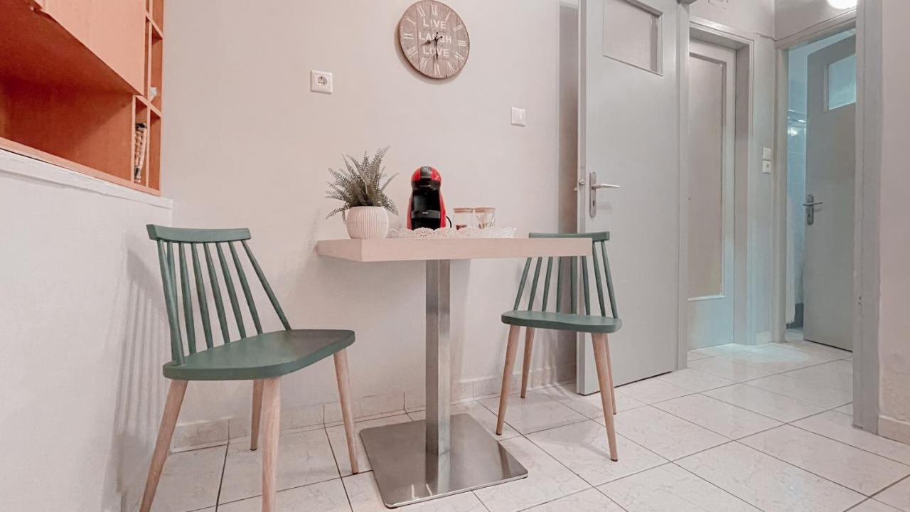 Cute 1Br Apt With Balcony In The Heart Of The City 雅典 外观 照片